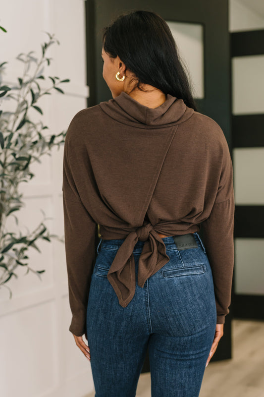 Travel Destination Pullover | Chocolate