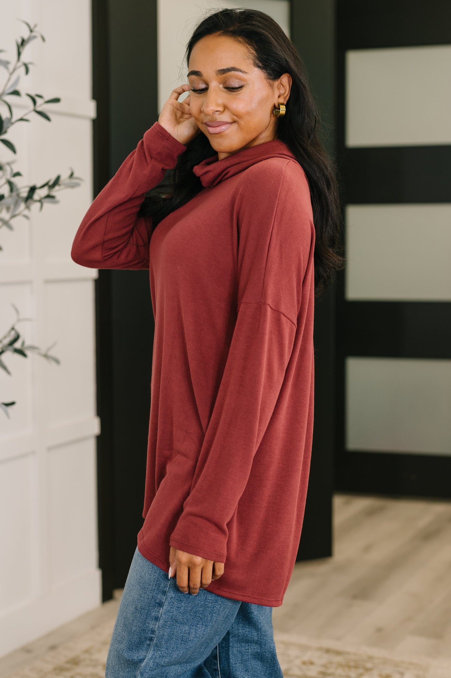 Travel Destination Pullover | Wine
