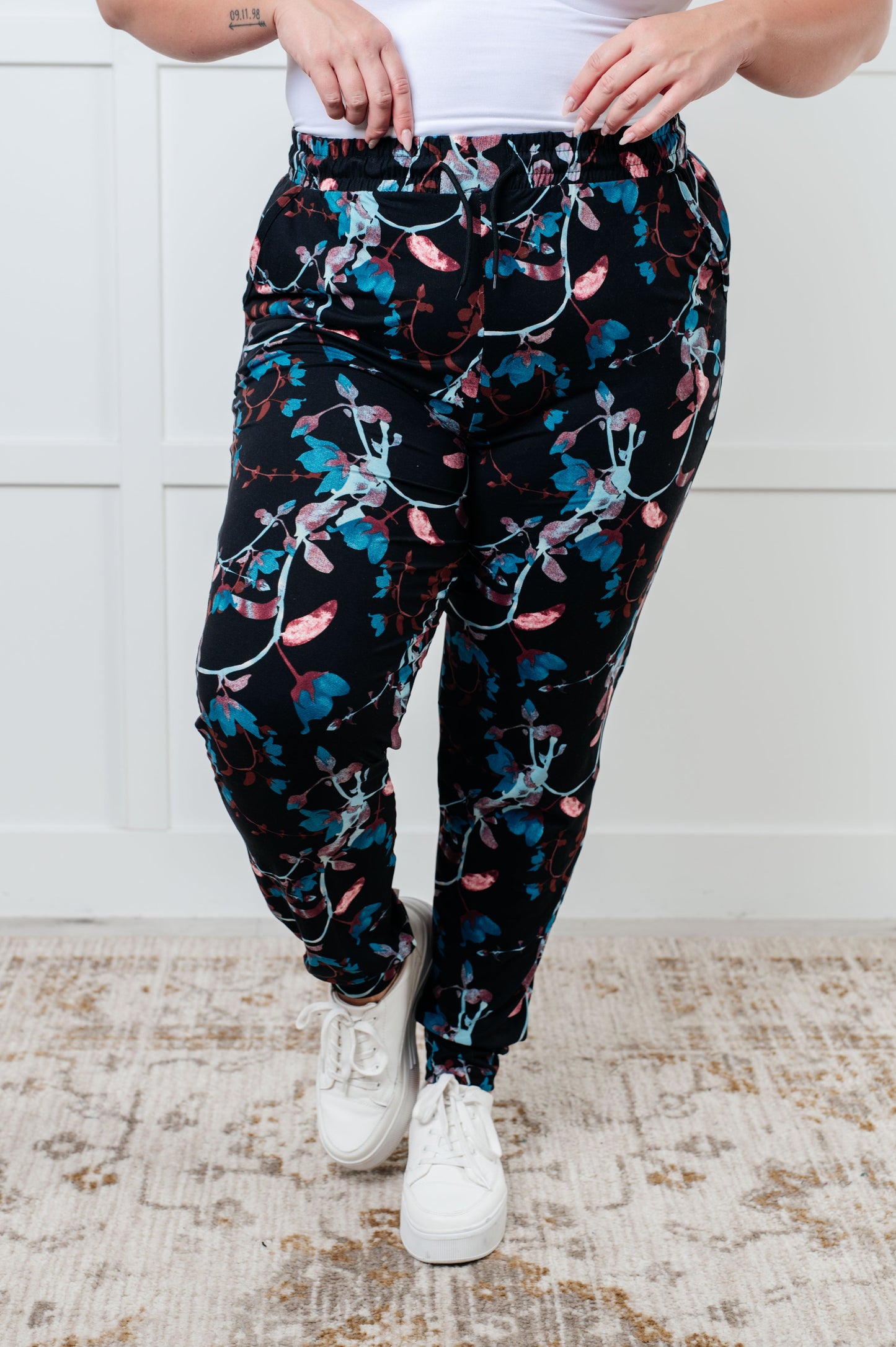 Your New Favorite Joggers | Luminescence Vine