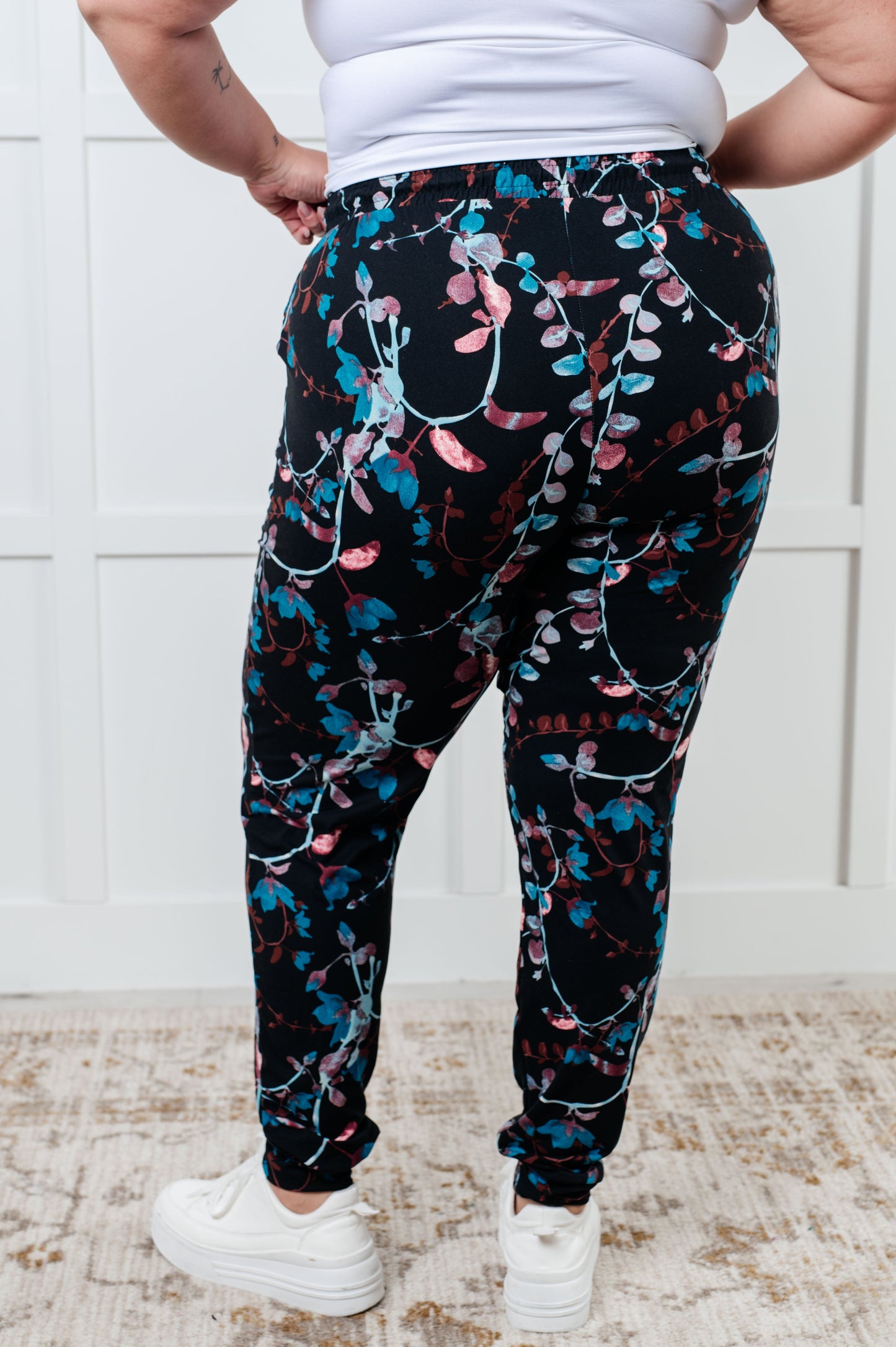 Your New Favorite Joggers | Luminescence Vine