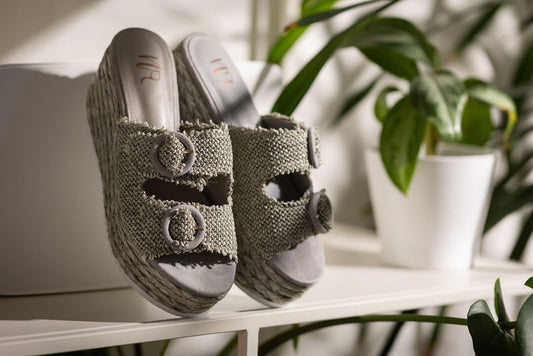 Eriwen Buckle Wedge Sandals | Teal