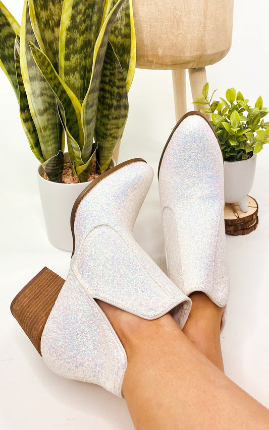 Fiera Booties | White