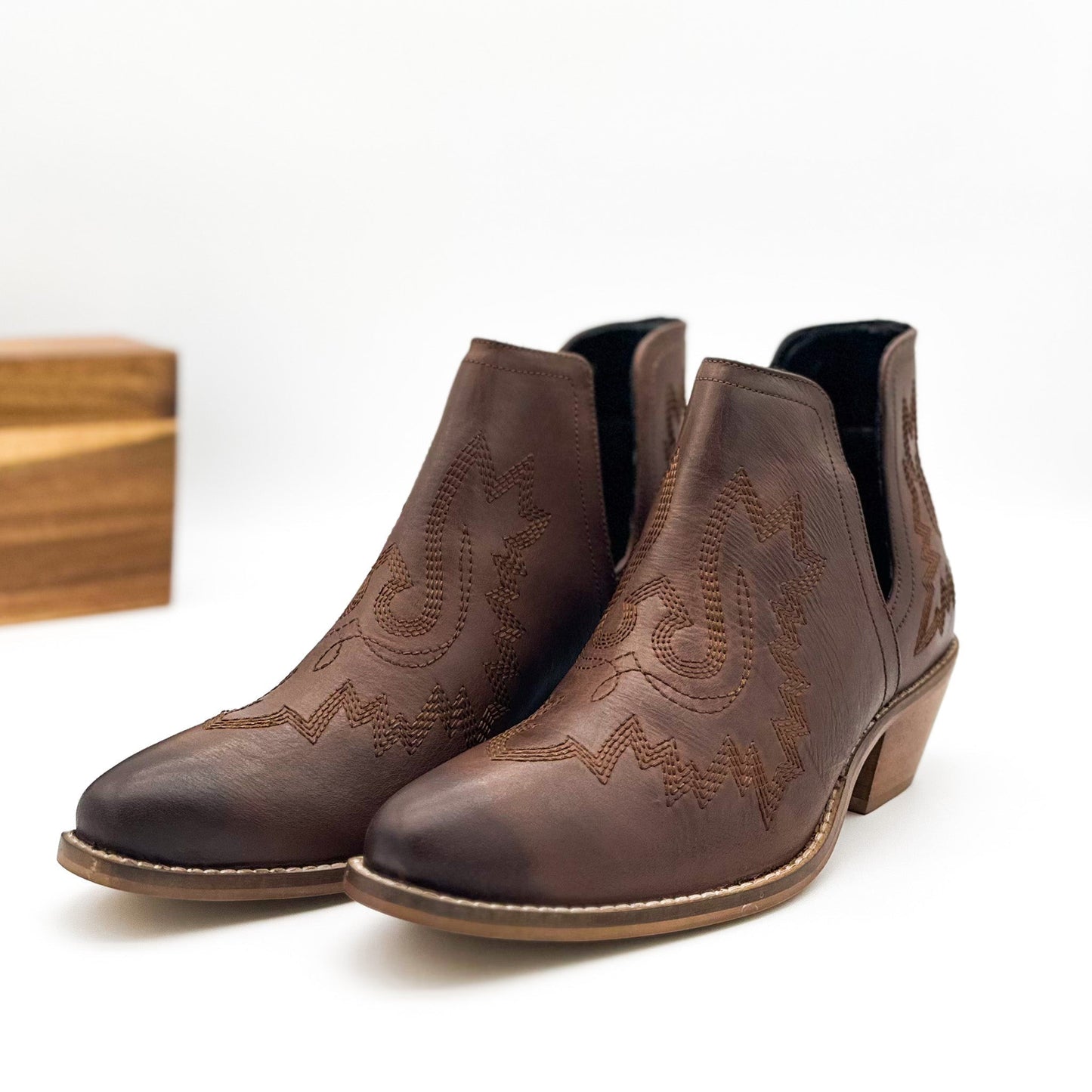 Kickin' Booties | Brown