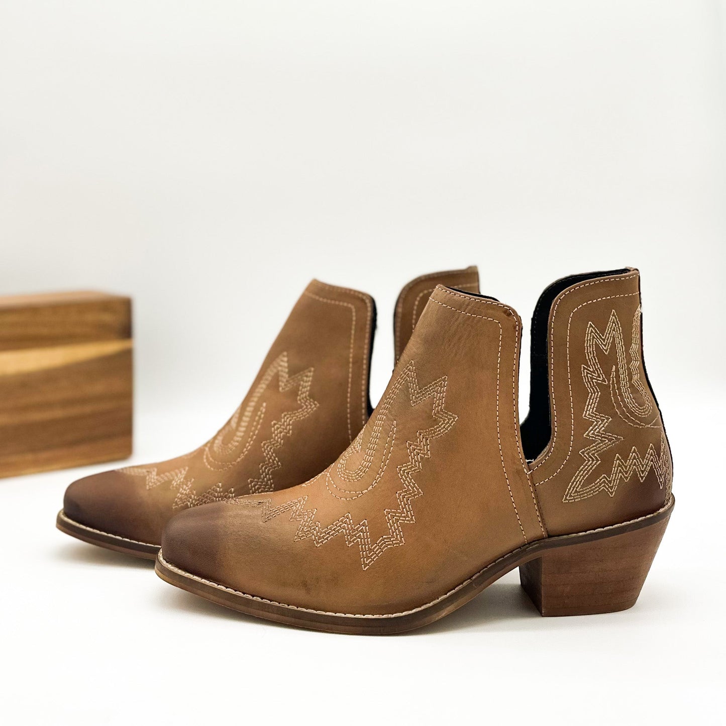 Kickin' Booties | Tan