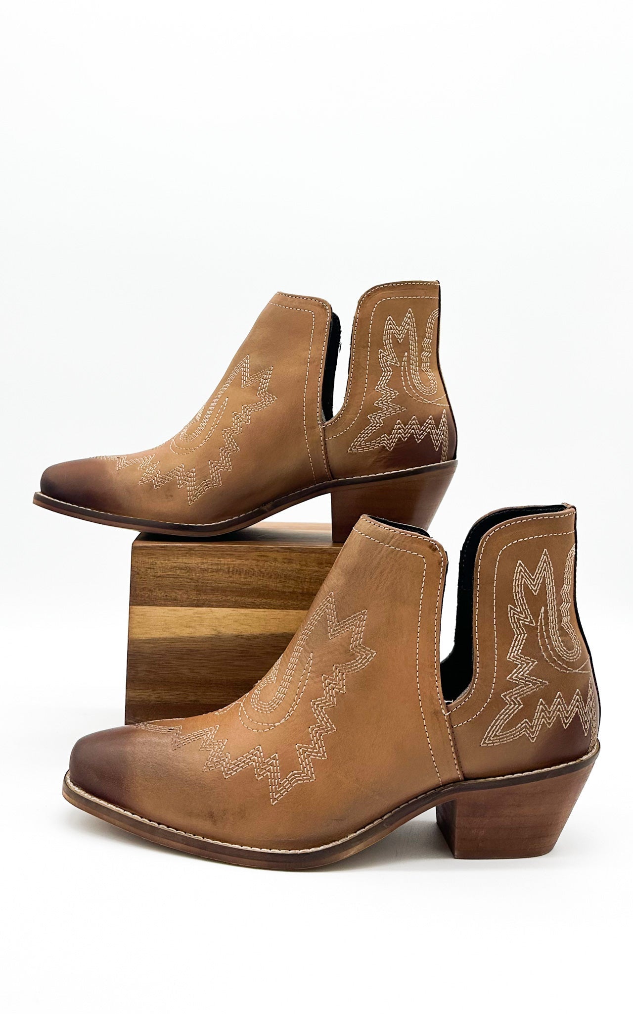 Kickin' Booties | Tan