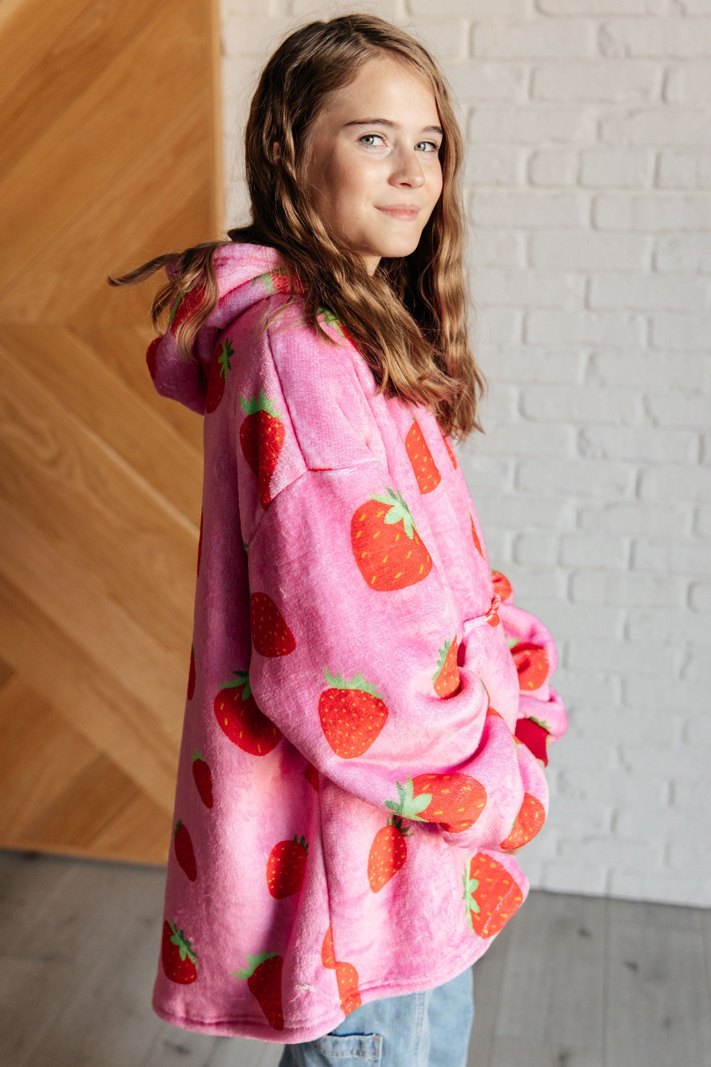 Adelynn Oversized Hoodie Blanket | Strawberry | Kid's