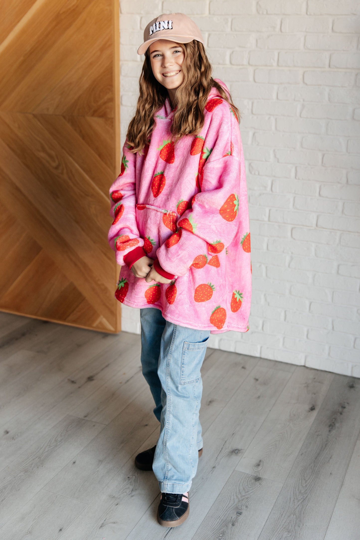 Adelynn Oversized Hoodie Blanket | Strawberry | Kid's