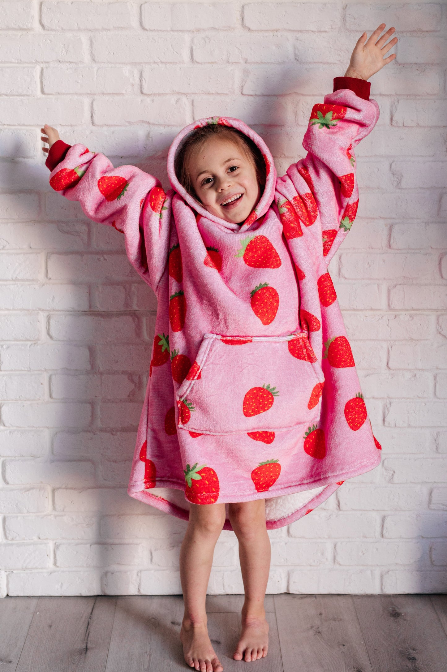 Adelynn Oversized Hoodie Blanket | Strawberry | Kid's