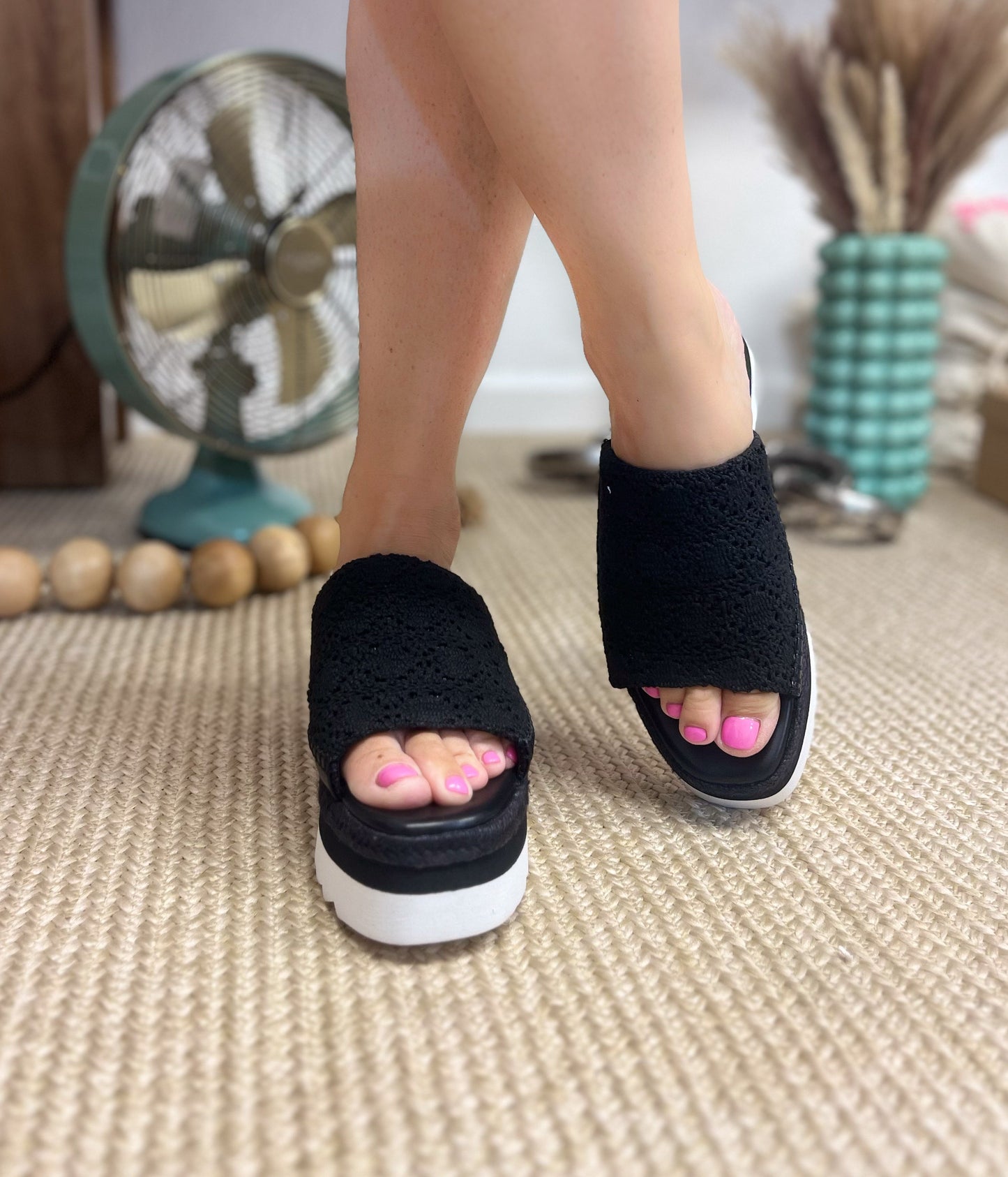 Ophelia Wedges | Black