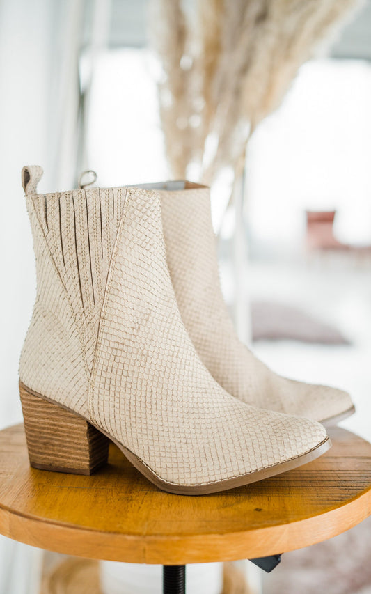 Taris Ankle Boots | Cream