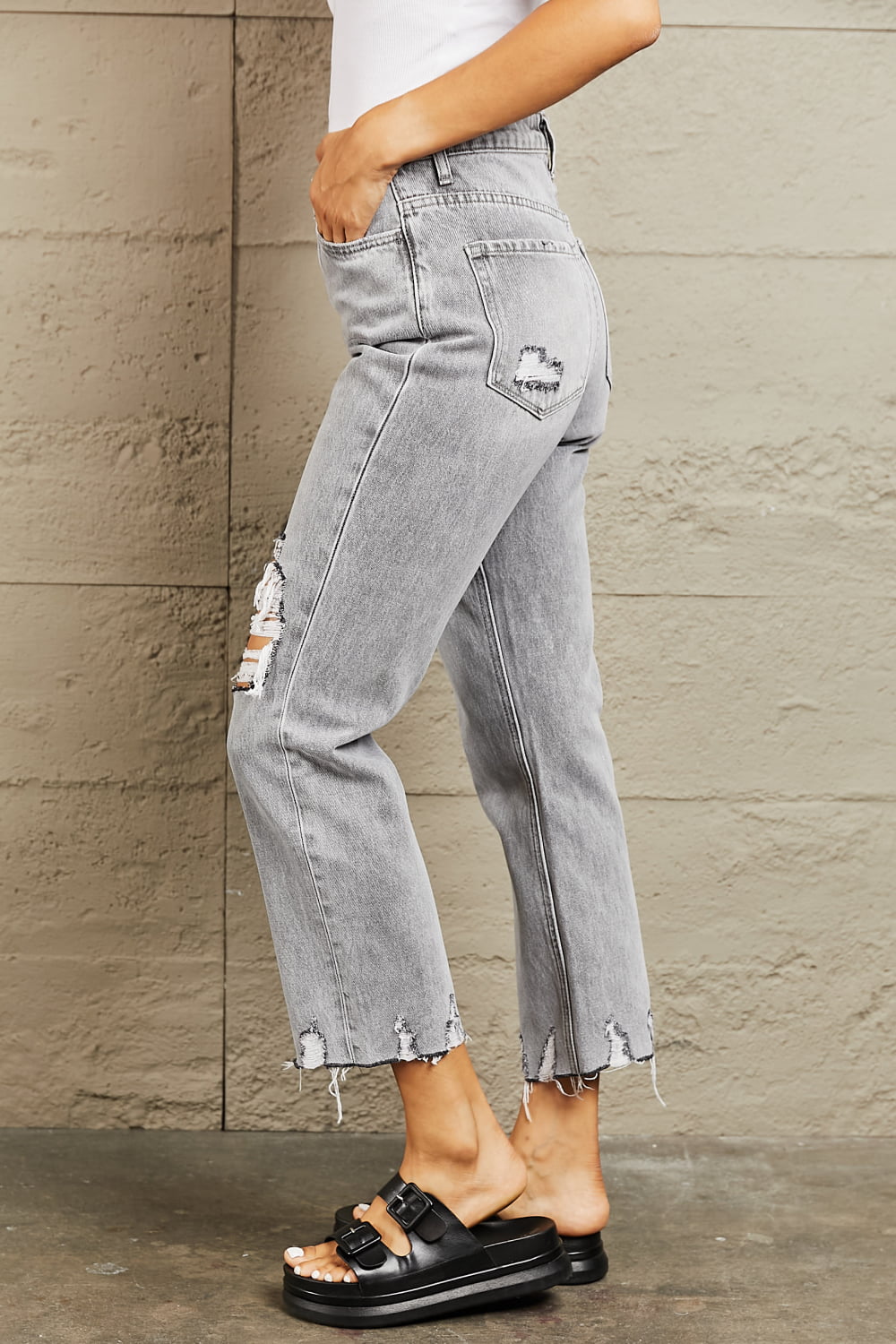 Alicia High Waisted Cropped Mom Jeans | Bayeas