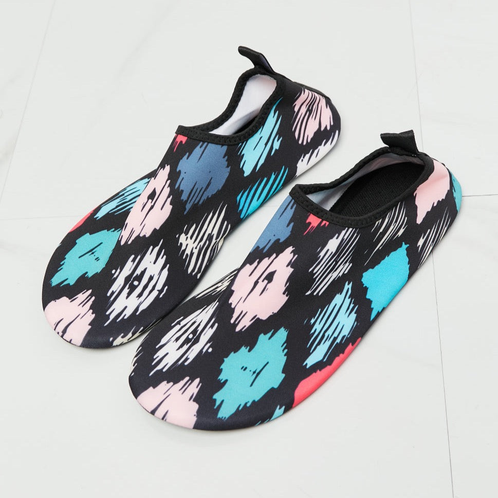 On The Shore Water Shoes | Multi Colors