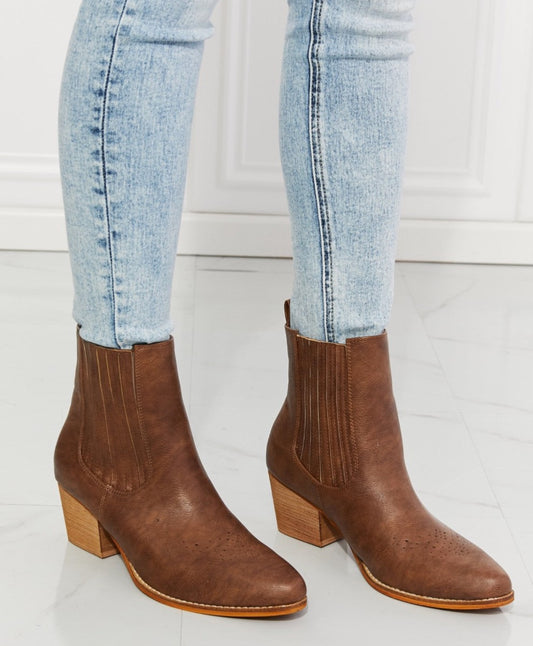 Love the Journey Chelsea Boots | Chestnut