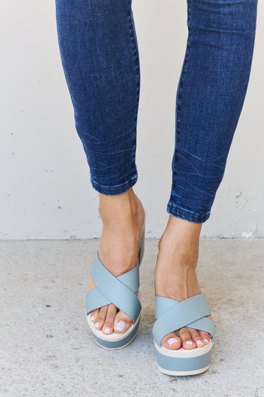 Cherish The Moments Platform Sandals | Misty Blue