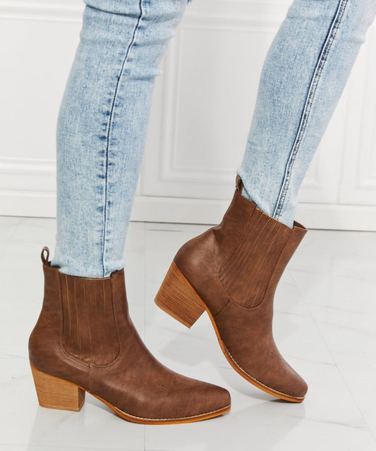 Love the Journey Chelsea Boots | Chestnut