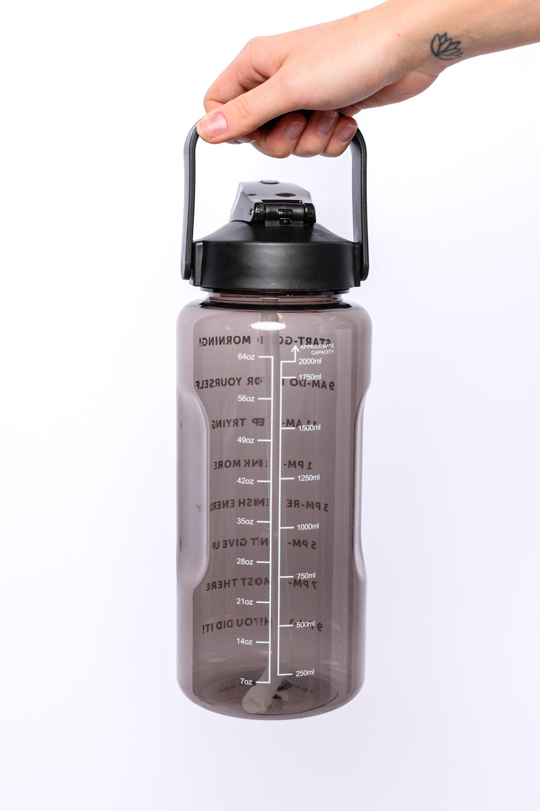 Elevated Water Tracking Bottle | Black