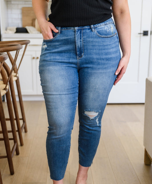 Dandelion Embroidered Skinny Jeans | Judy Blue - Bella Lia Boutique