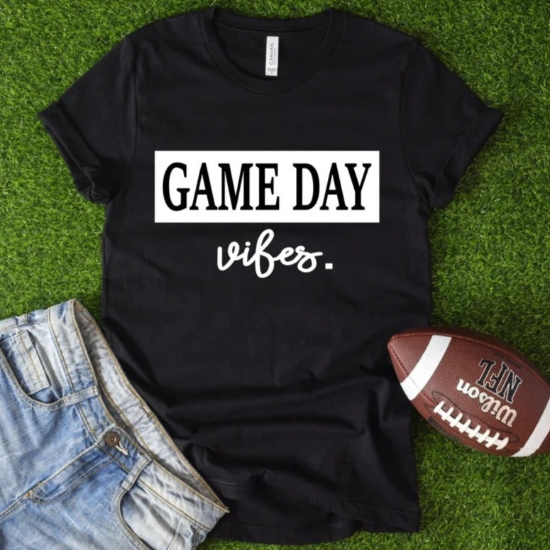 Game Day Vibes Graphic Tee - Bella Lia Boutique