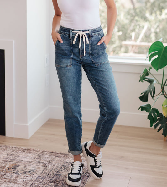 Payton Pull-On Denim Joggers | Medium Wash | Judy Blue