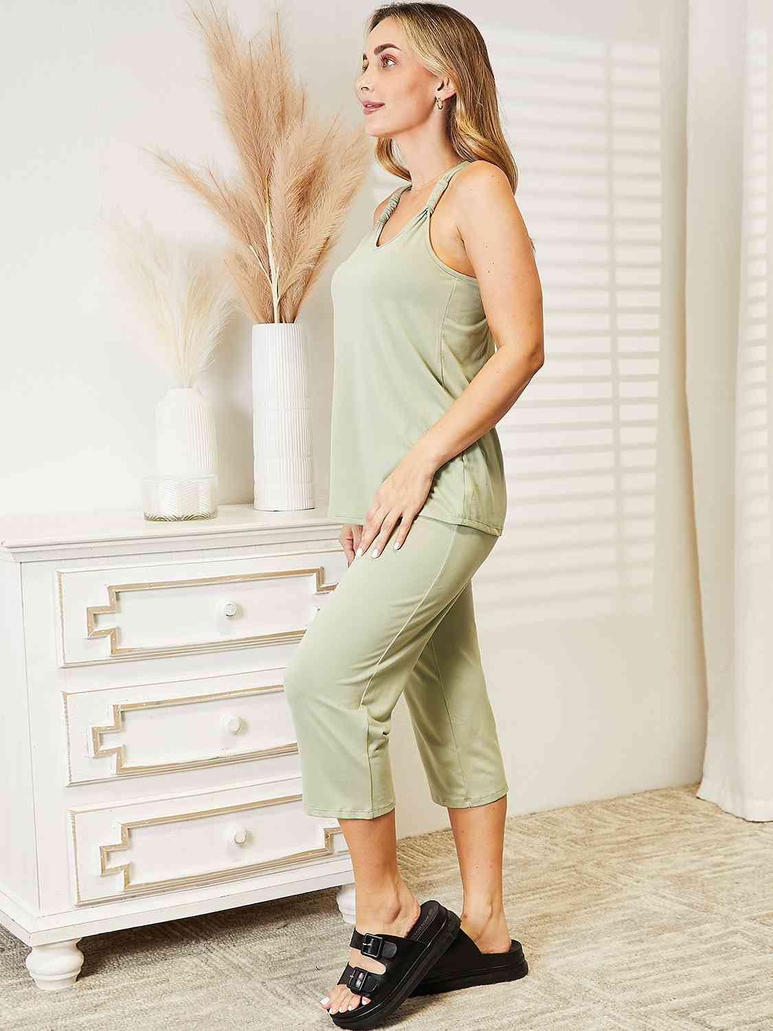 Simple Manner Top & Cropped Pants Set | Multiple Colors