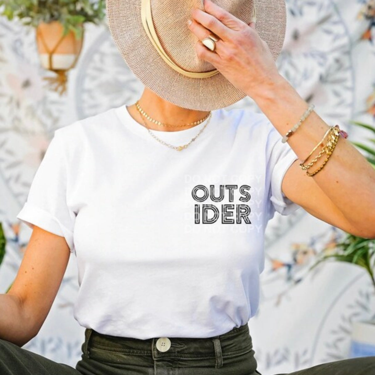 Outsider Tee or Sweatshirt - Bella Lia Boutique