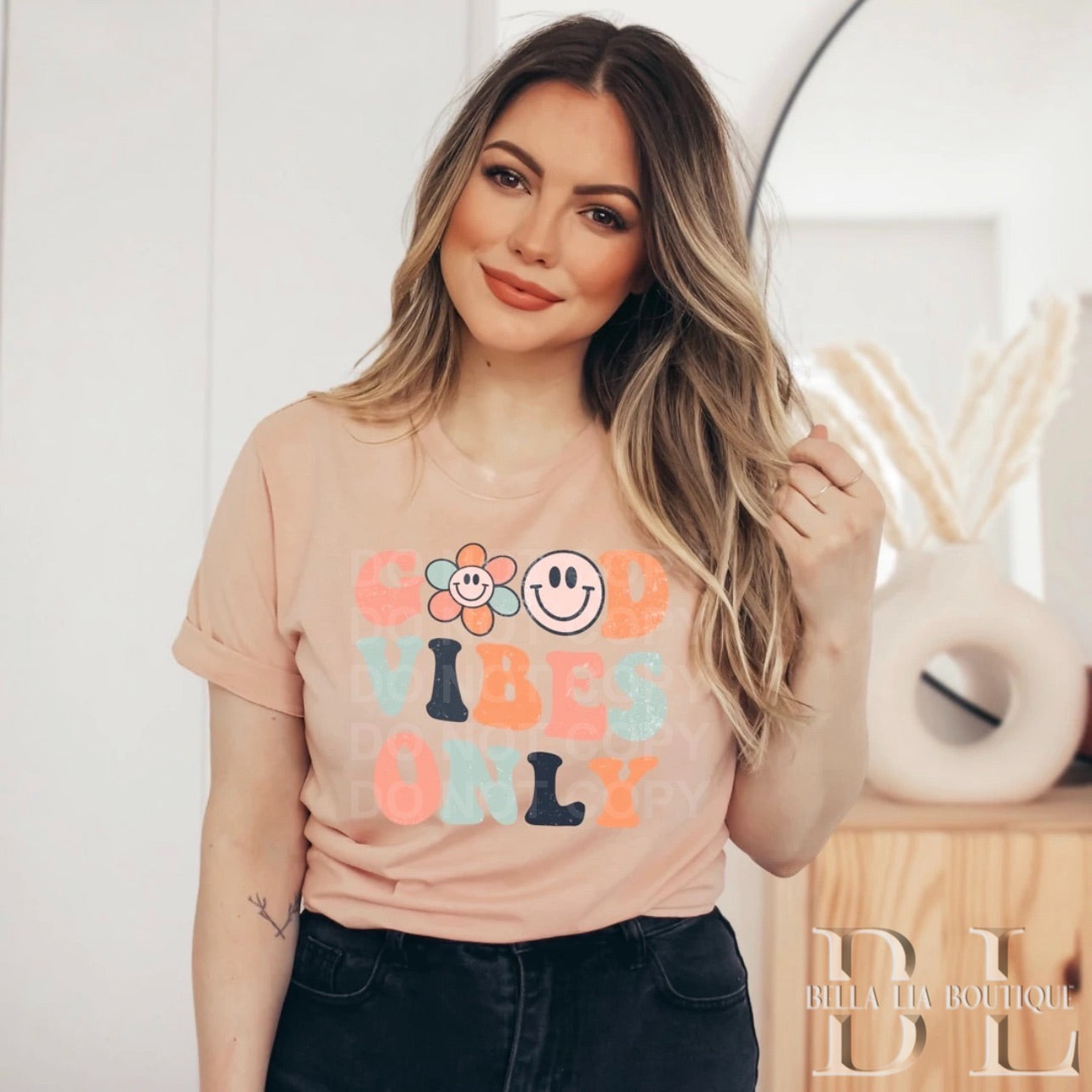 Good Vibes Only Graphic Tee or Sweatshirt - Bella Lia Boutique