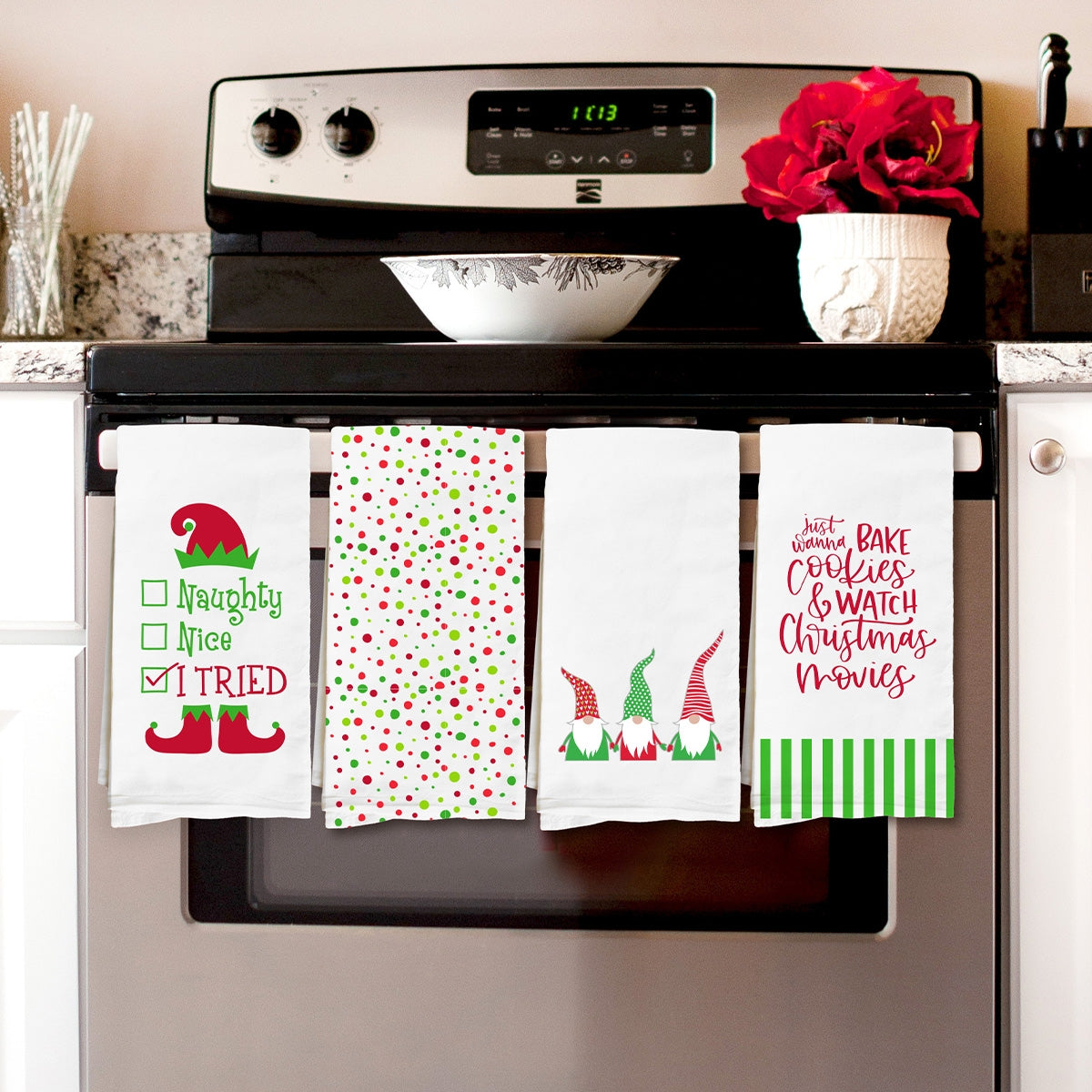 Dotted Hand Towel | Red & Green